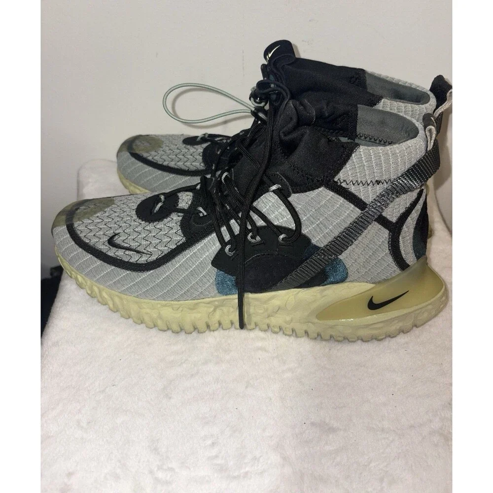 Nike ISPA Flow 2020 SE Dutch Green Sz 10.5 Worn Once